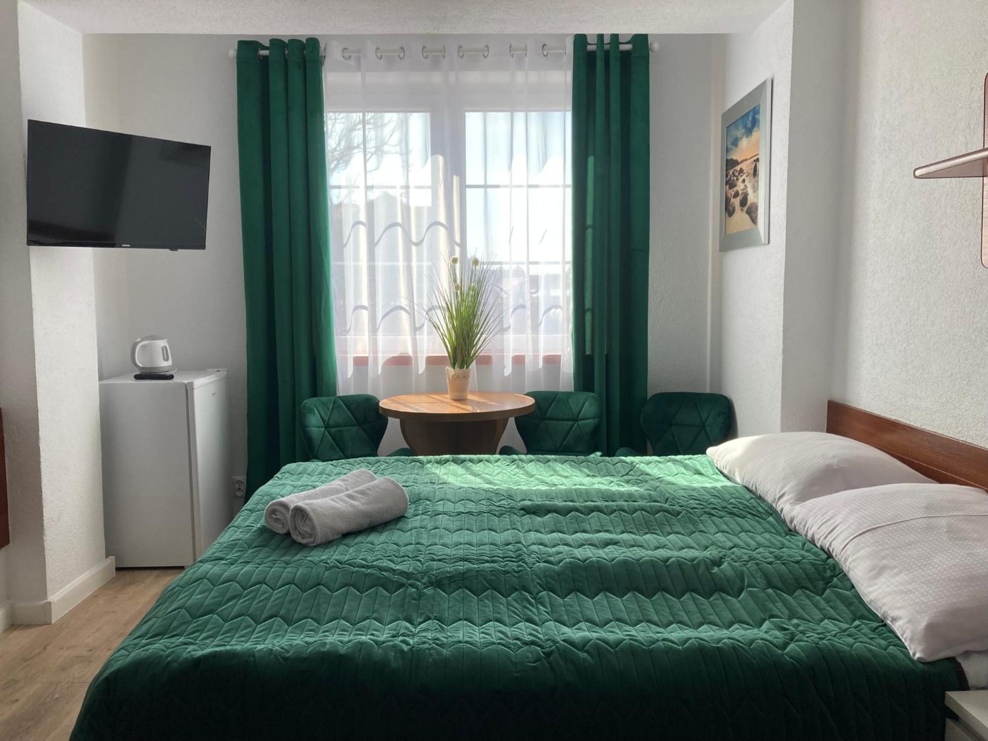 Bed and Breakfast Osrodek Wczasowy Magnat Леба Экстерьер фото